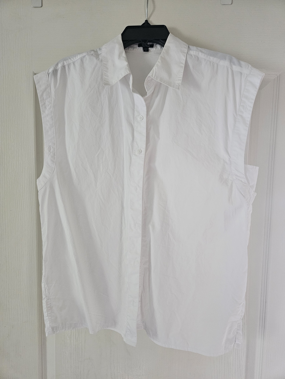 Express White Sleeveless Button-Down Shirt